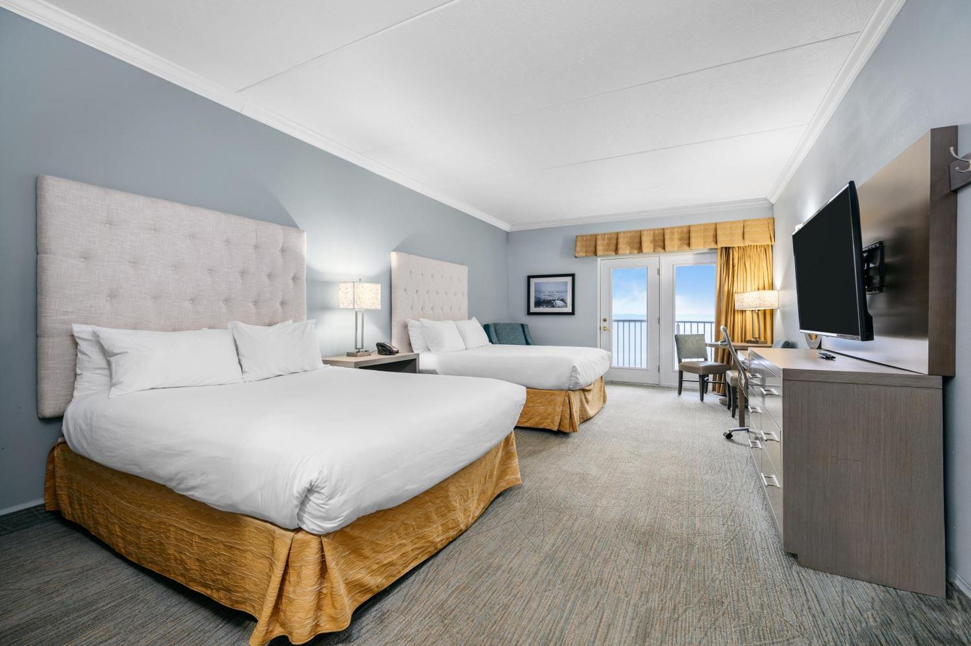 Cherry Tree Inn & Suites Траверс-Сити Экстерьер фото